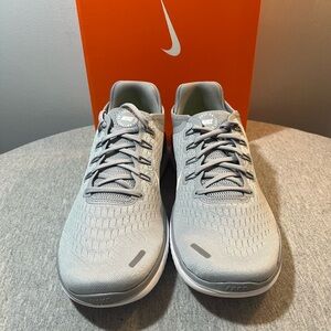 Nike Free RN 2018 Wolf Grey/White-Volt Athletic Men’s Shoe Size 10 942836-003